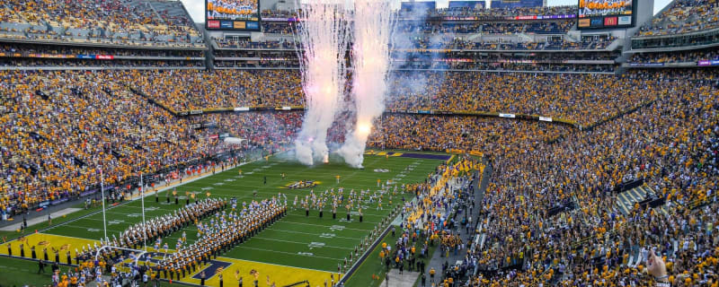 The 25 best college football stadiums