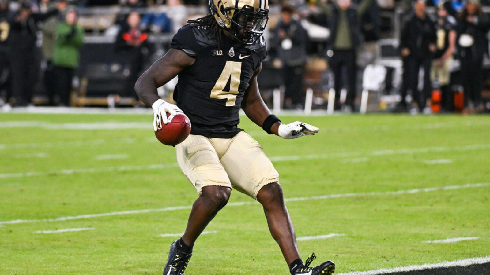 Report: Texas Pursuing Purdue Transfer WR Deion Burks