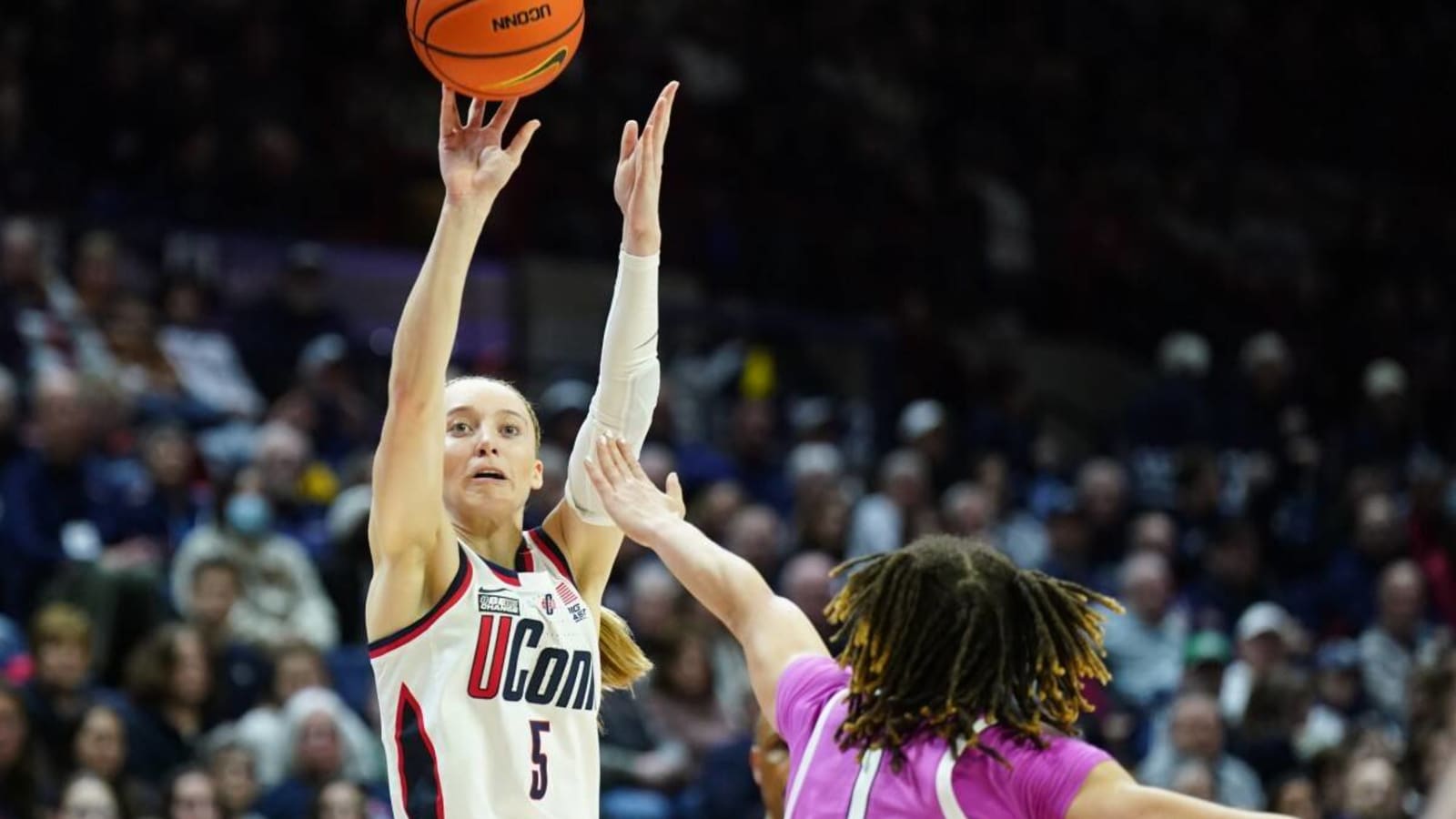 Paige Bueckers, forgoing WNBA Draft, returning to UConn in 2024-25