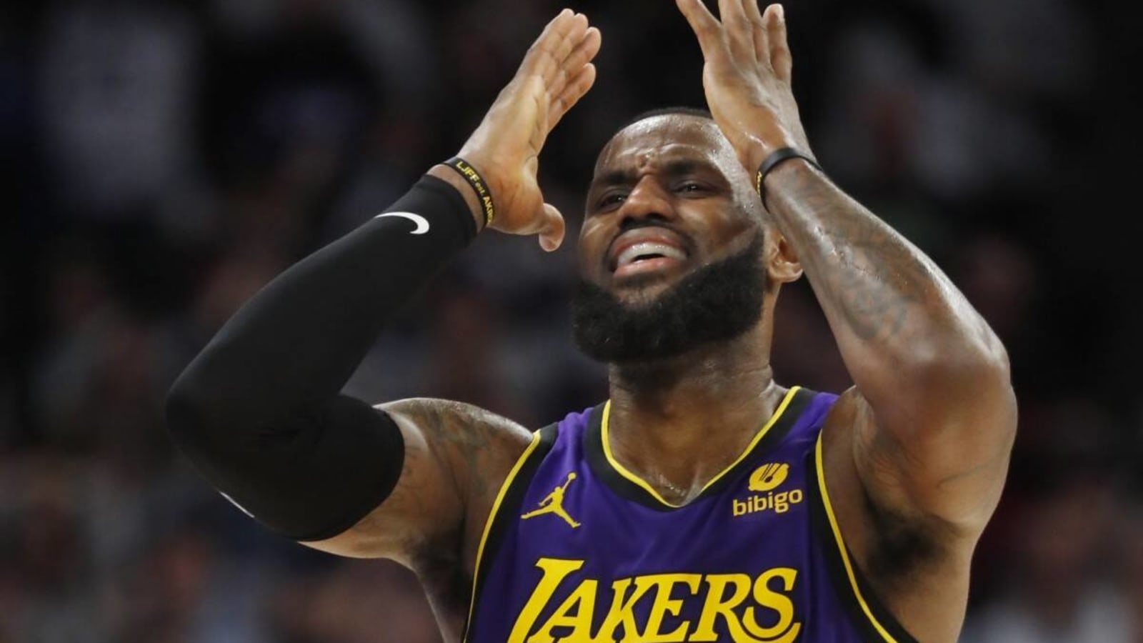 &#39;Stevie Wonder&#39; and &#39;ham sandwich&#39;: LeBron rants after controversy in Minnesota