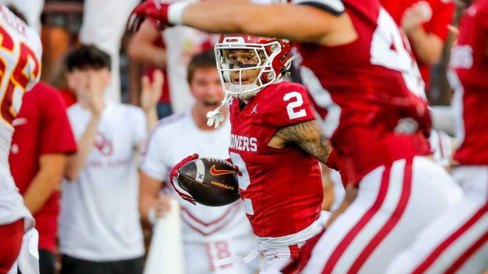 Watch: Billy Bowman Returns Unbelievable Interception For Touchdown in Fourth Quarter