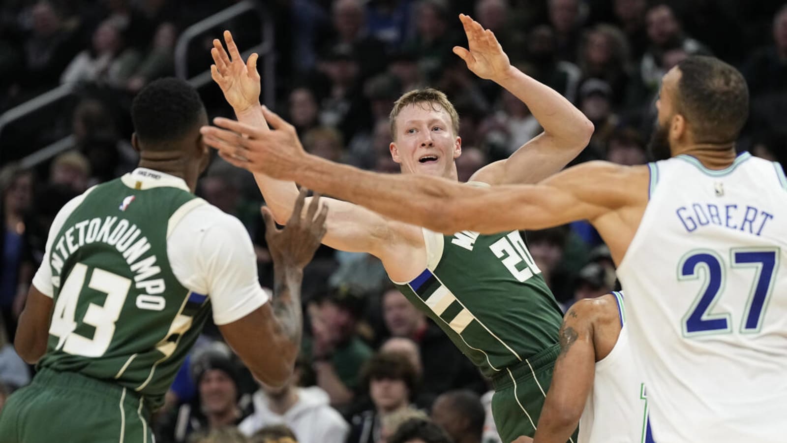 Wolves commentator Jim Petersen roasts Thanasis during Bucks hammering
