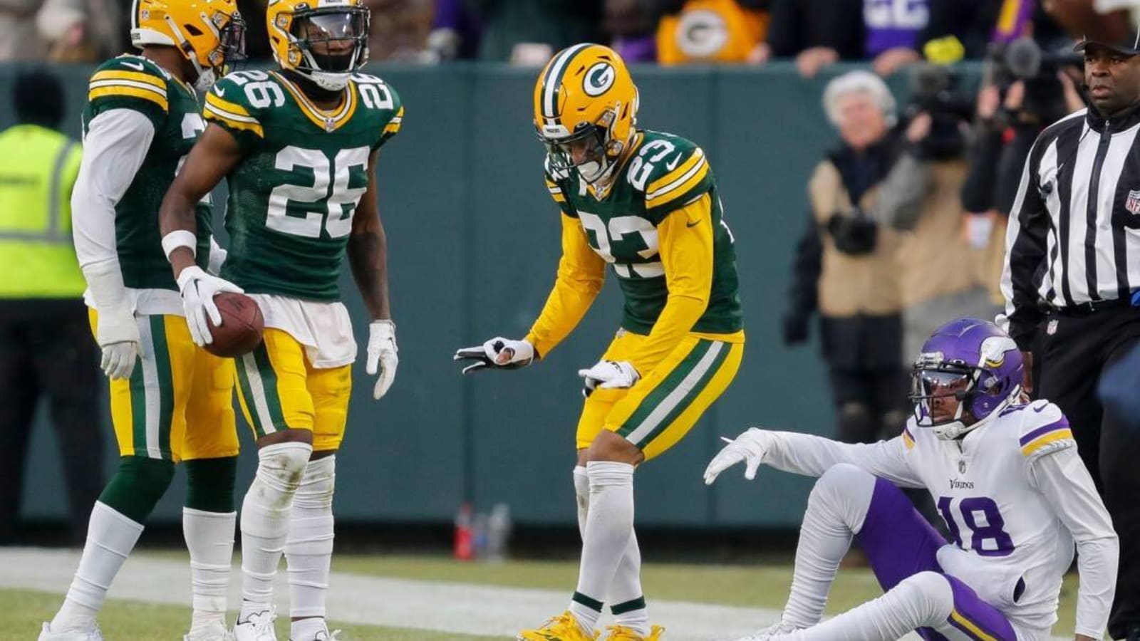 Inactive lists: Vikings without Cleveland, Packers foursome to play