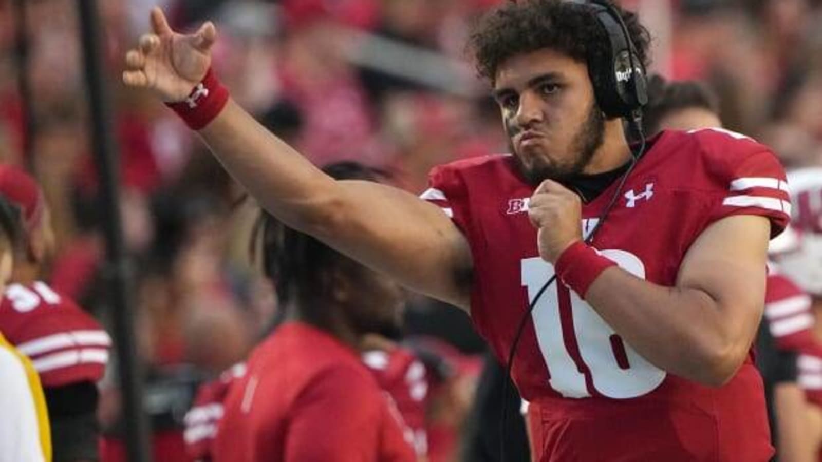 Wisconsin quarterback Myles Burkett enters NCAA Transfer Portal