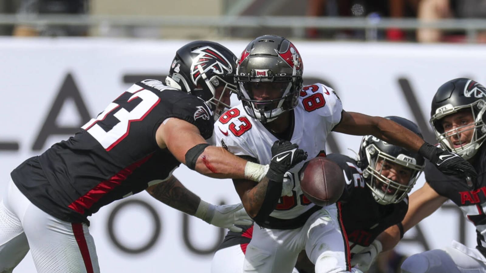 Falcons Sign Ex-USFL LB to Practice Squad After Landman Injury