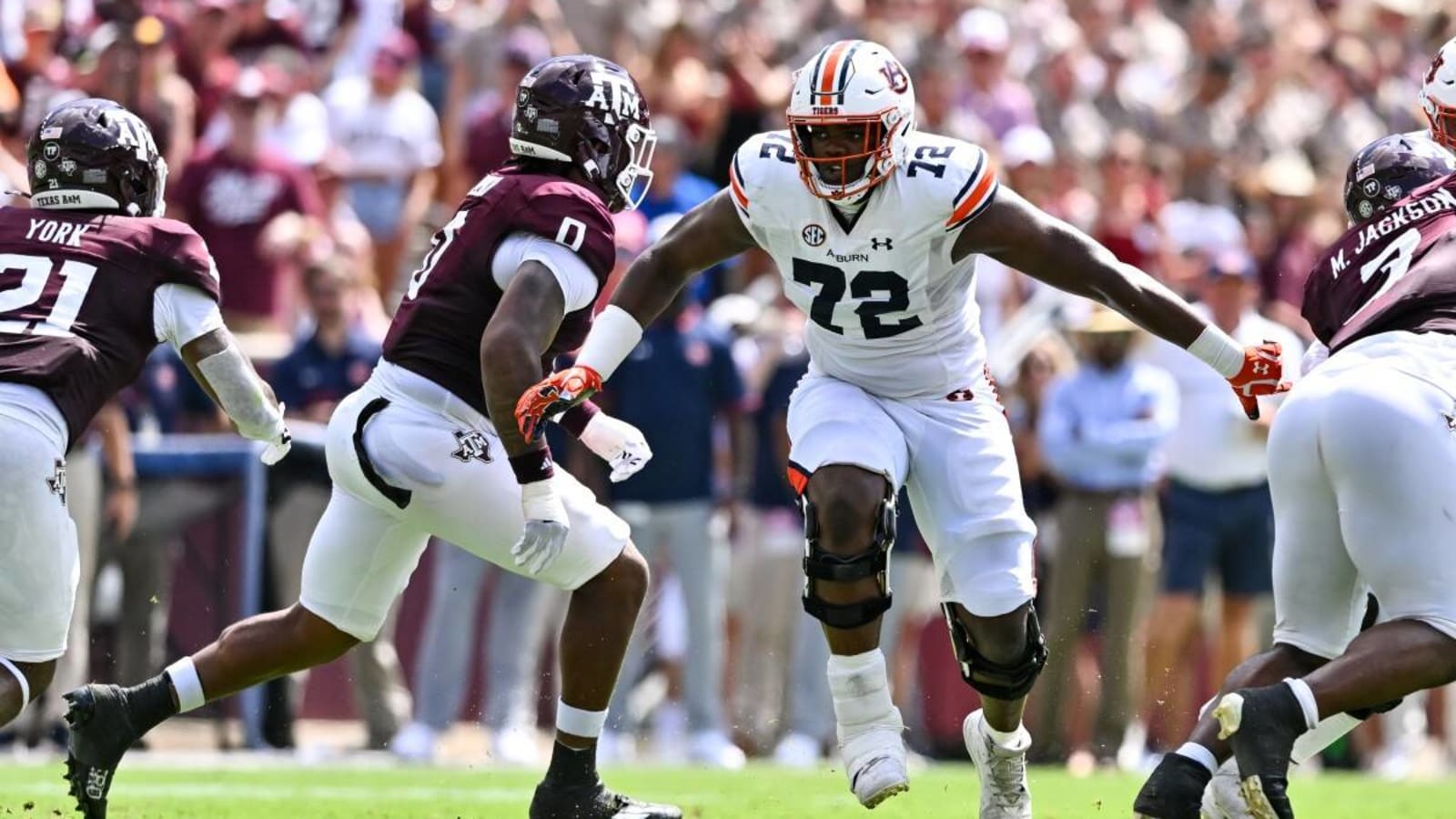 Injury update: Which Auburn players are out/questionable for the Vanderbilt game?