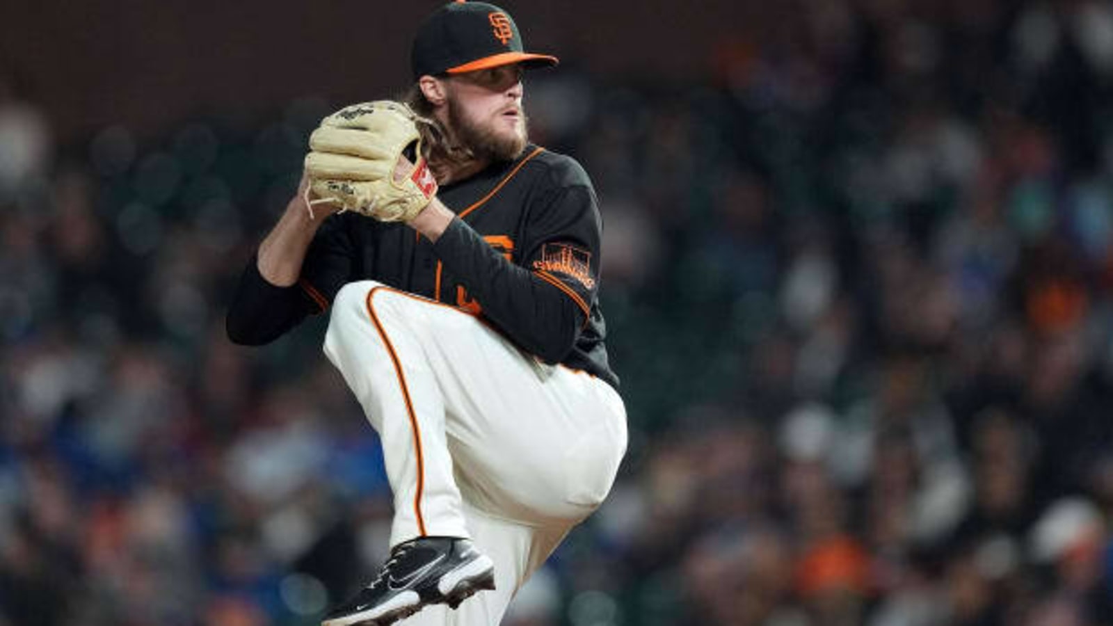  Giants re-sign hard-throwing pitching prospect to milb deal