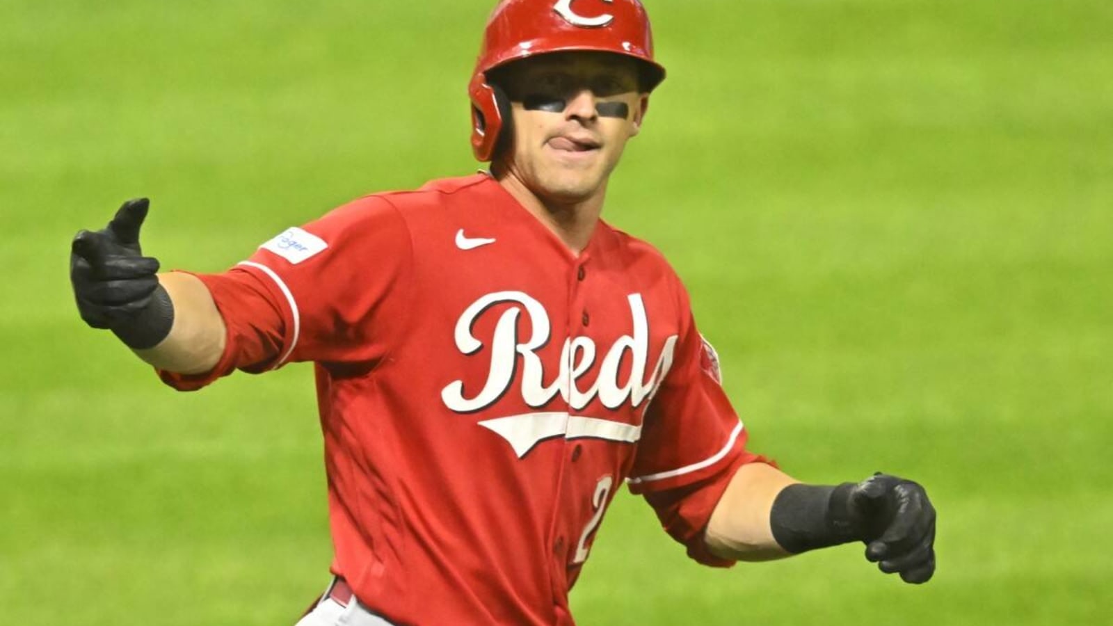 Reds Center Fielder TJ Friedl Leaves Game With Injury