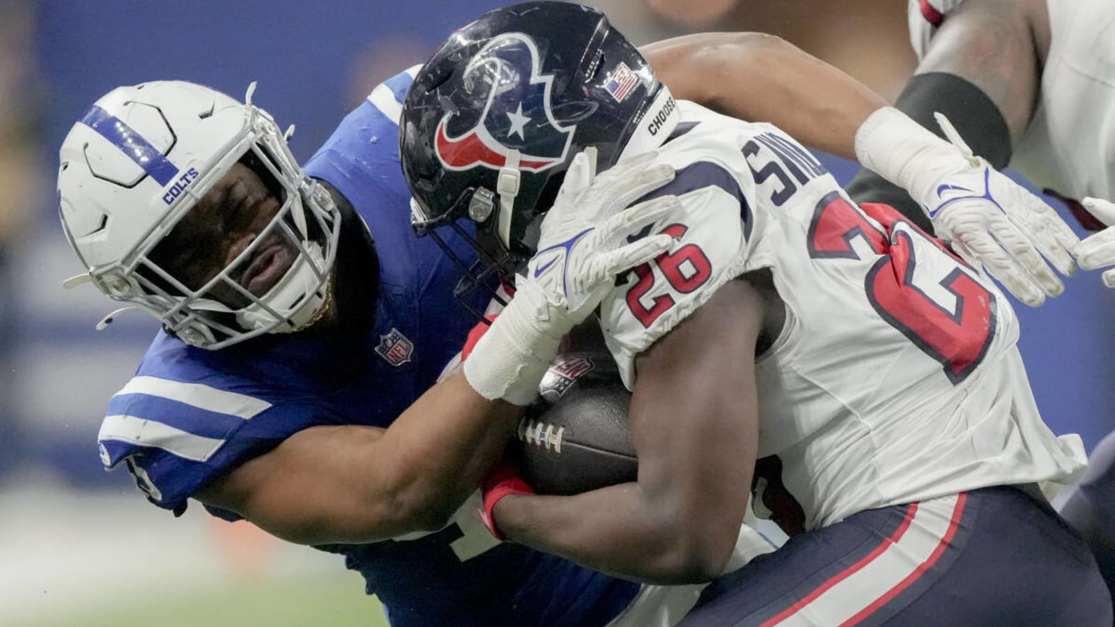 Watch: Devin Singletary Gives Texans Late Lead vs. Colts