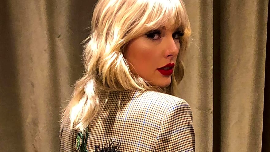 25 hit songs that were written in less than a day