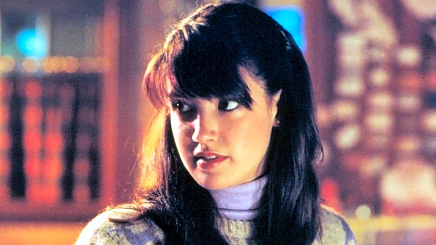 20 popular 1990s celebrities who left Hollywood for good