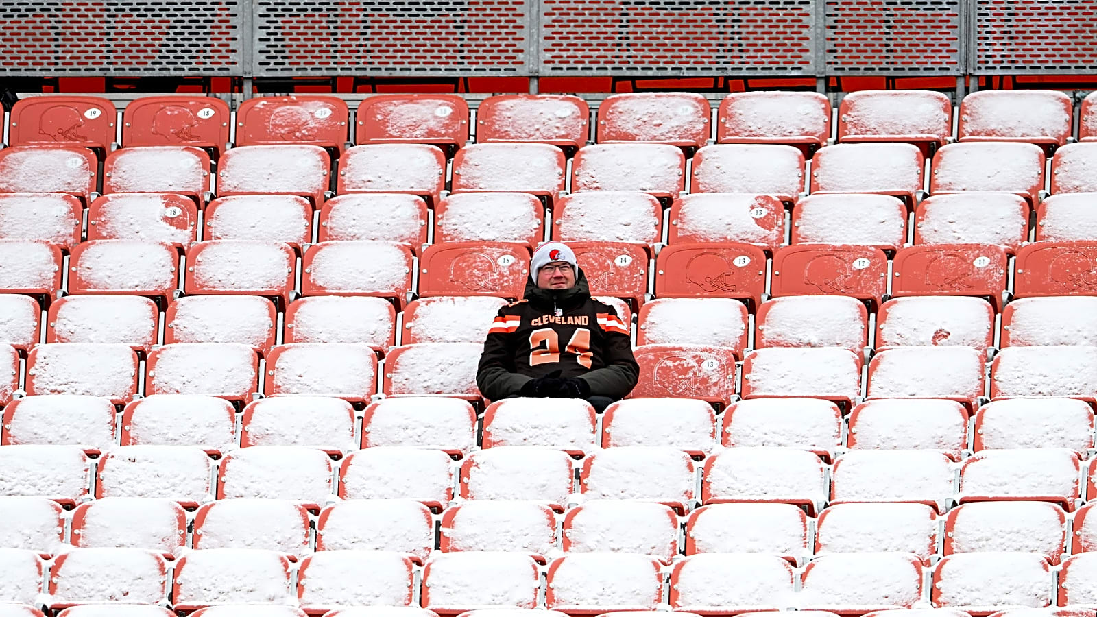 Which NFL teams have the longest Super Bowl droughts?