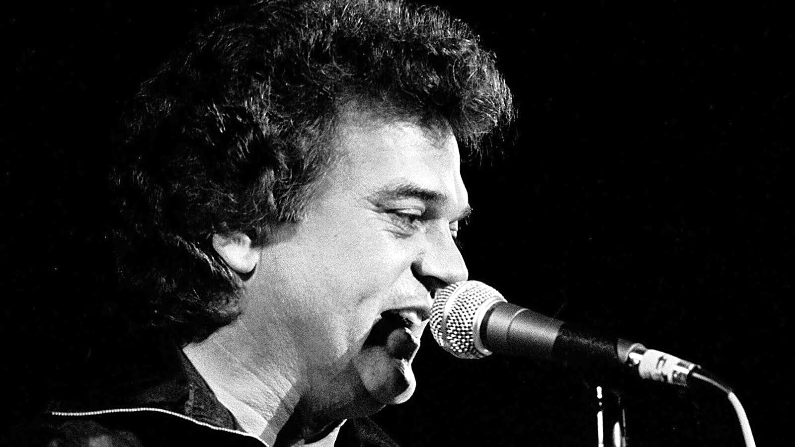 20 iconic country music covers