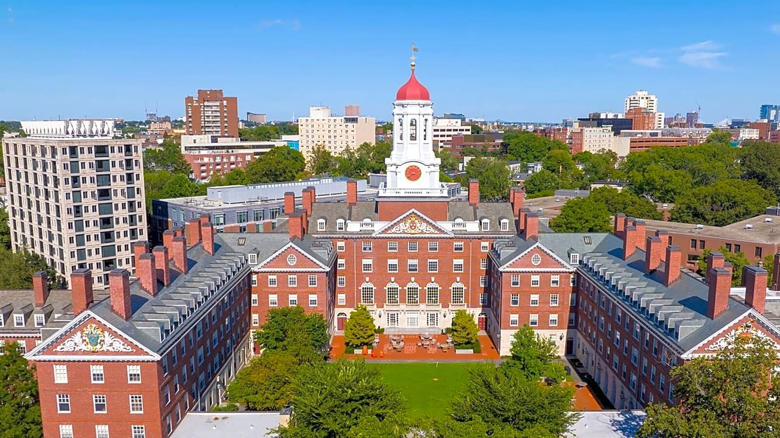 Beauty school: 20 colleges with gorgeous campuses