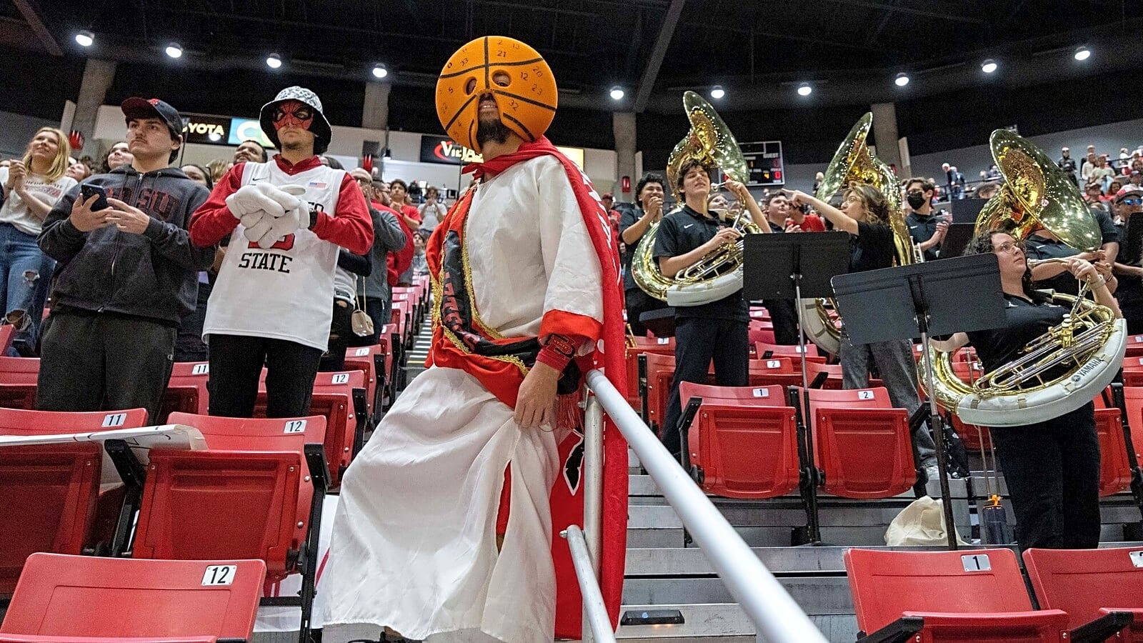 20 college hoops home arenas that are vastly underrated