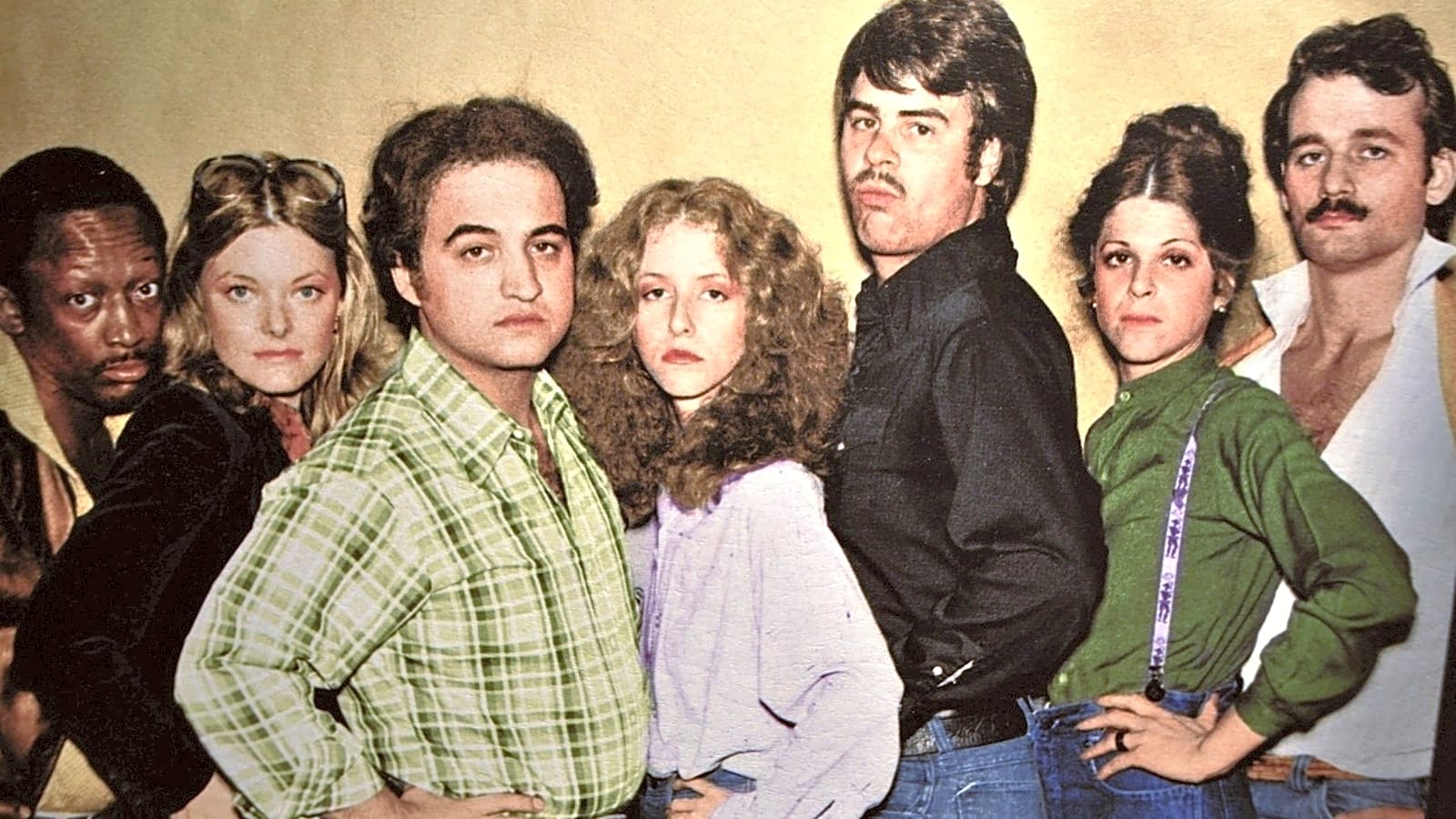 20 iconic TV shows with notable feuds among the cast