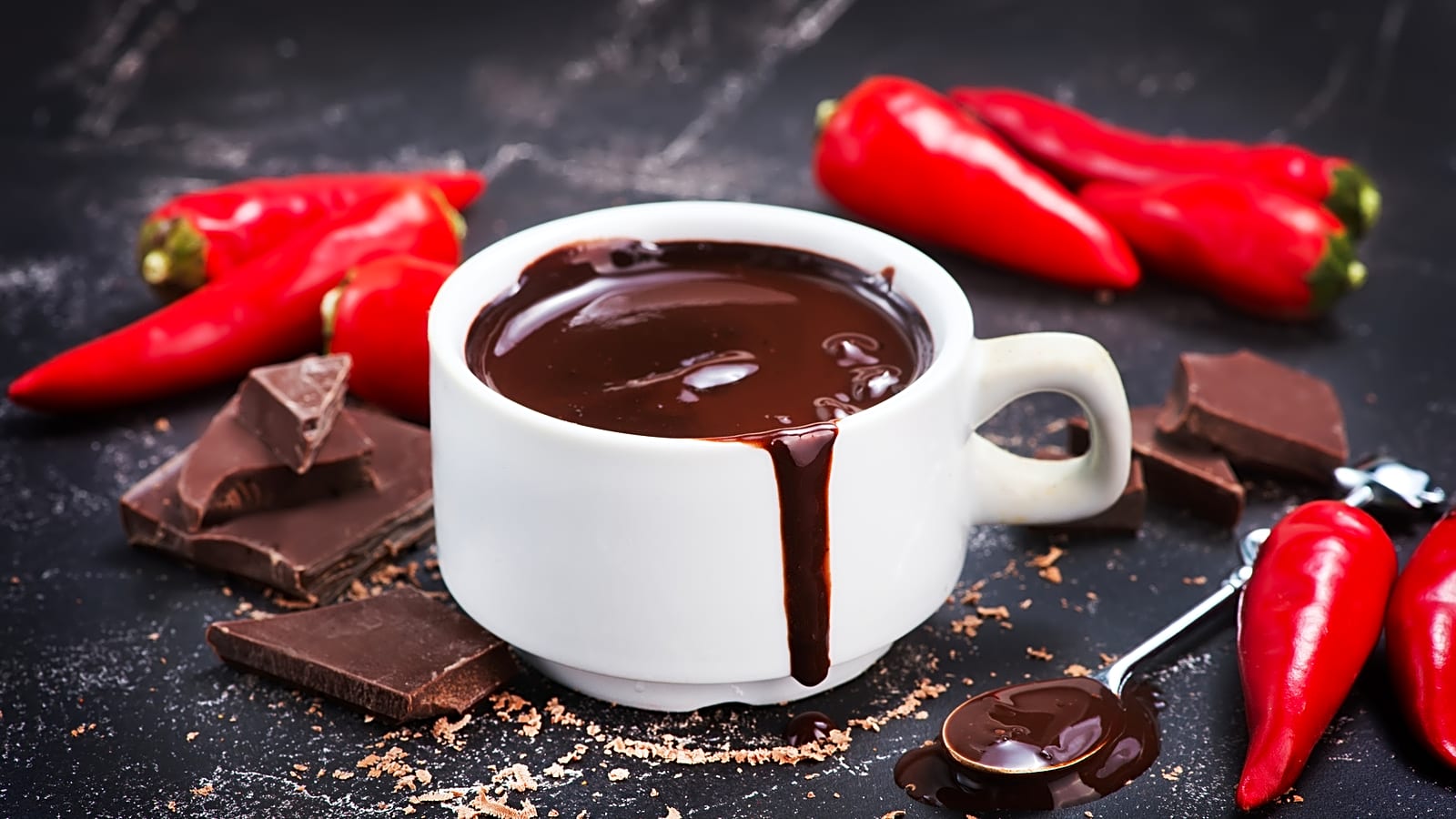 20 fun cocktail ideas that are perfect for any holiday party