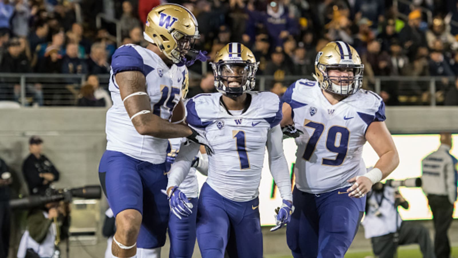 College Football Playoff rankings Week 2: Huskies up