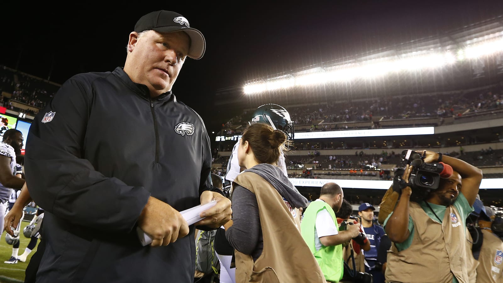 "Friday Night Lights" writer calls Chip Kelly a fraud