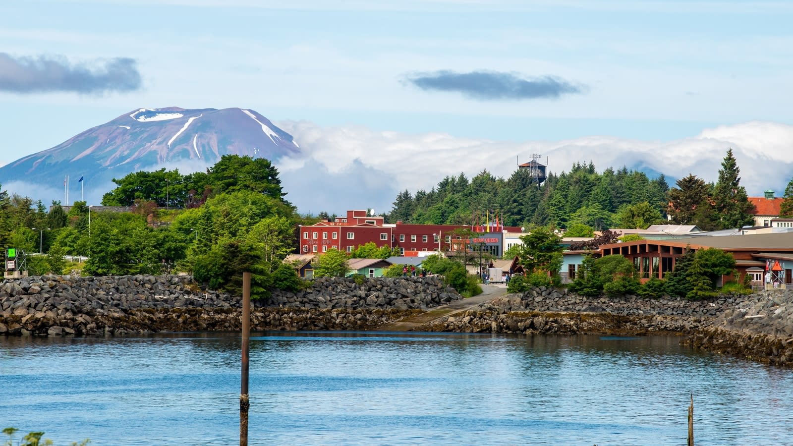 The 13 mountain towns are the most scenic in America