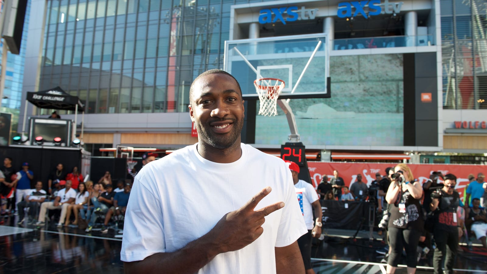 Gilbert Arenas exposes Mia Khalifa for sending him private messages