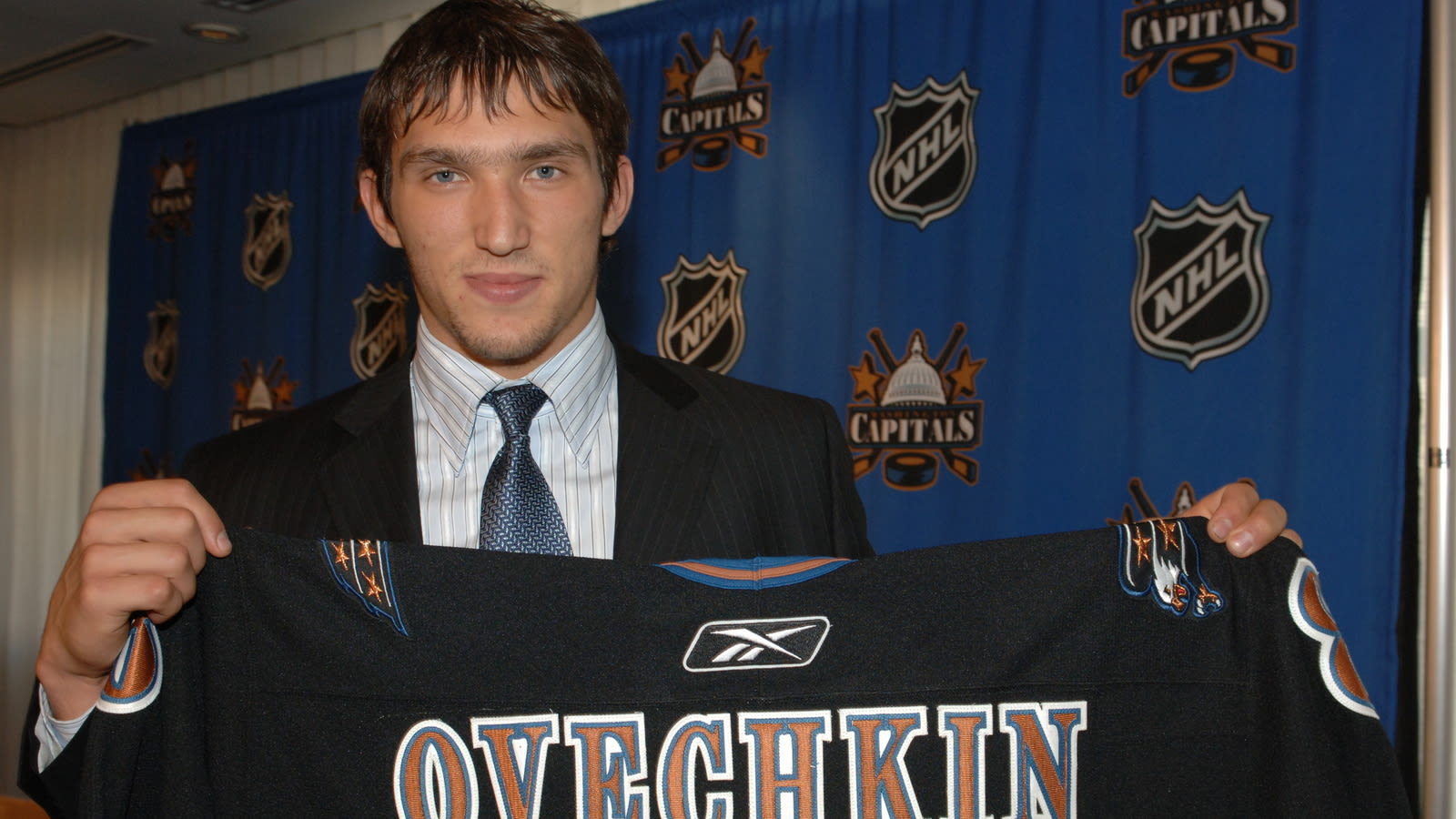 Breaking the ice: The 25 greatest rookie seasons in NHL history