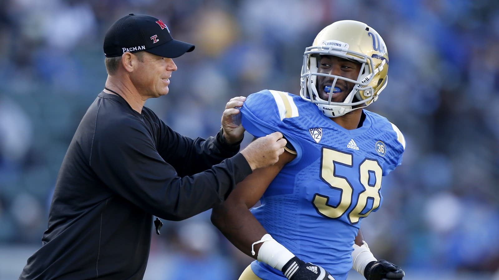 UCLA LB voices frustration with Pac-12 referees