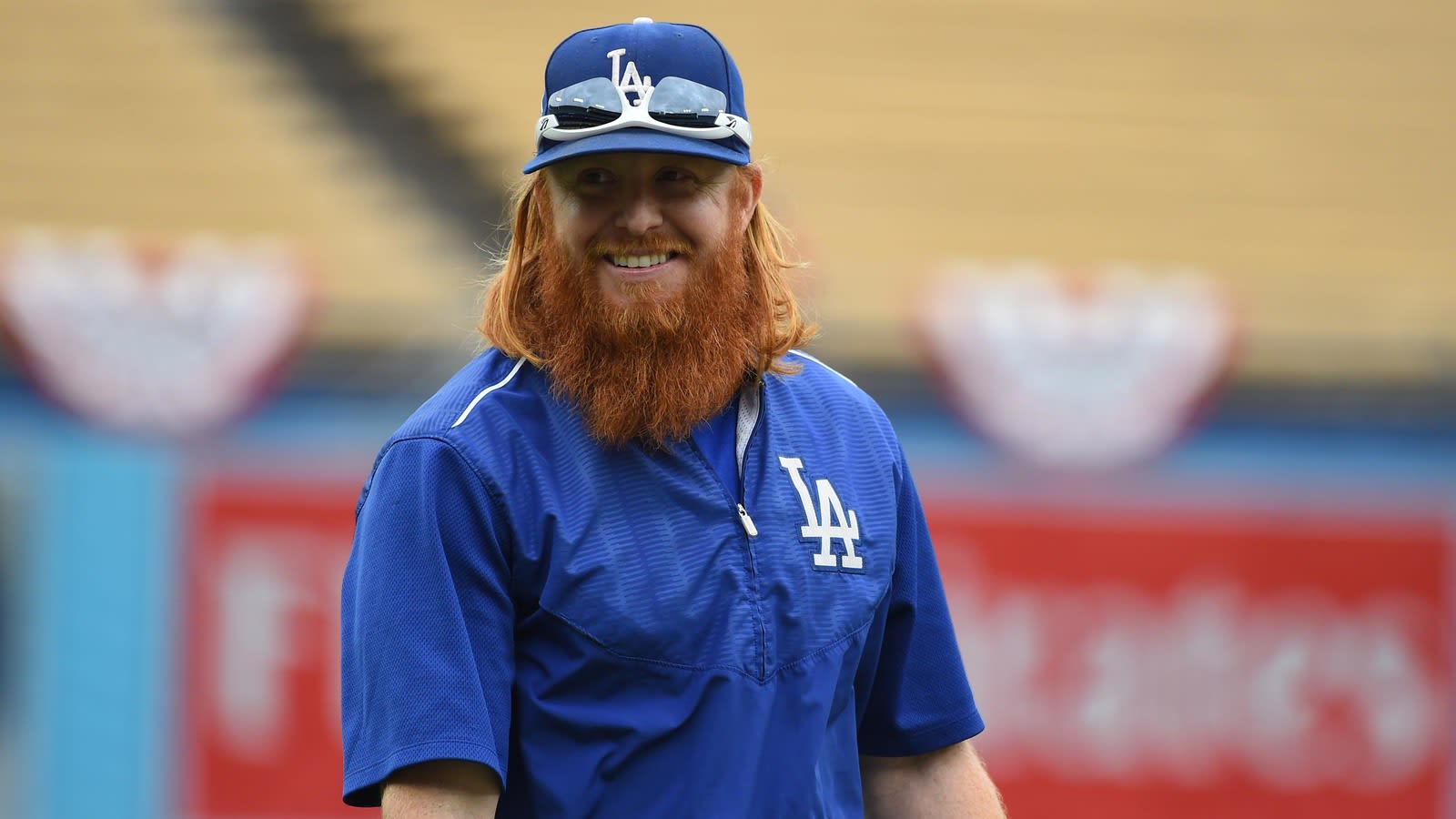 Red Sox will shave beards for promotion