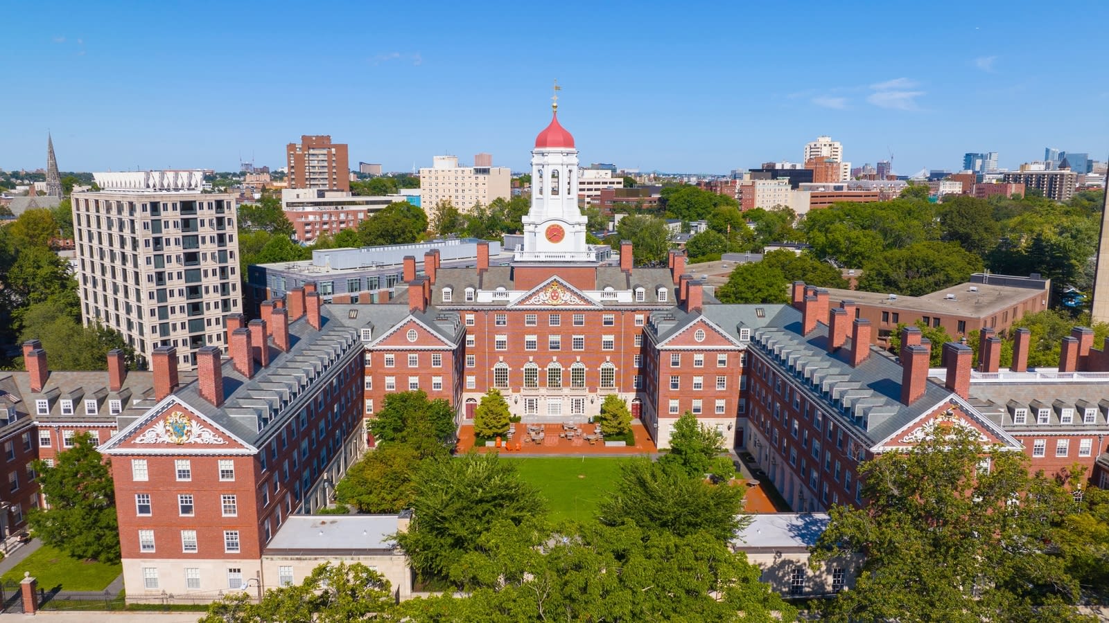 Beauty school: 20 colleges with gorgeous campuses