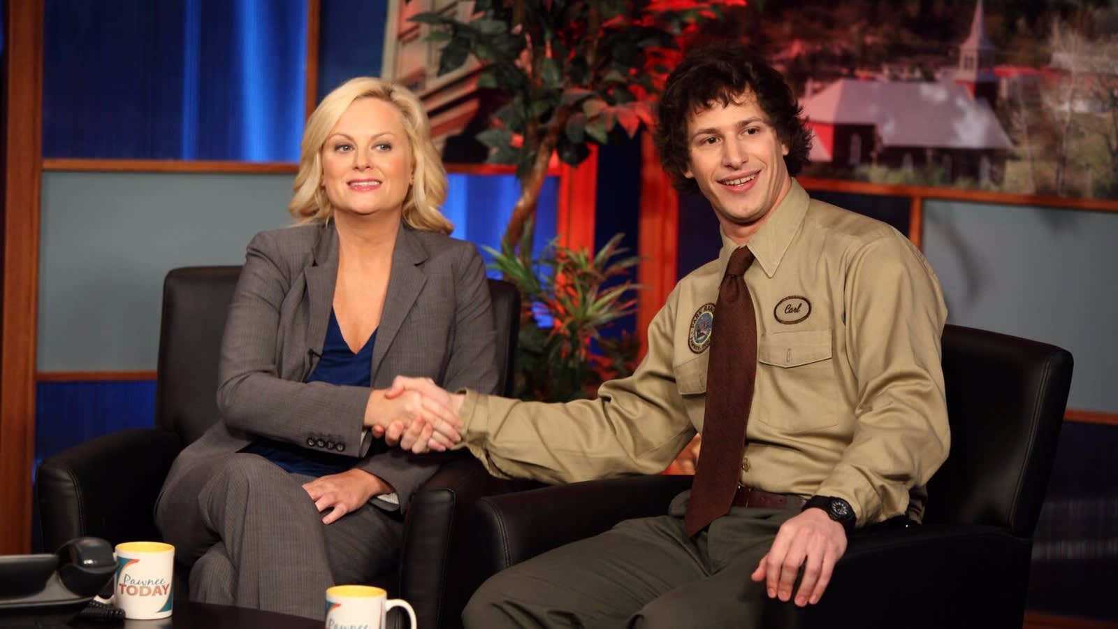 You look familiar: Sitcom stars who guest starred on other sitcoms