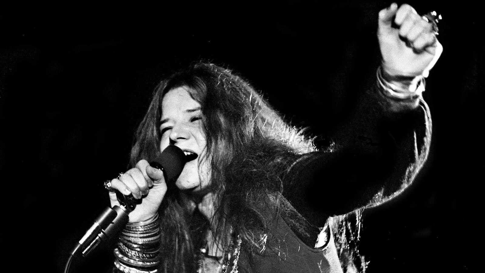 20 notable country songs written by other famous artists