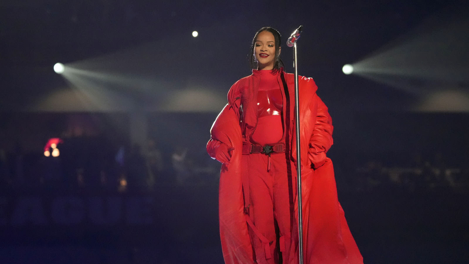 20 celebrities with stunning pregnancy style
