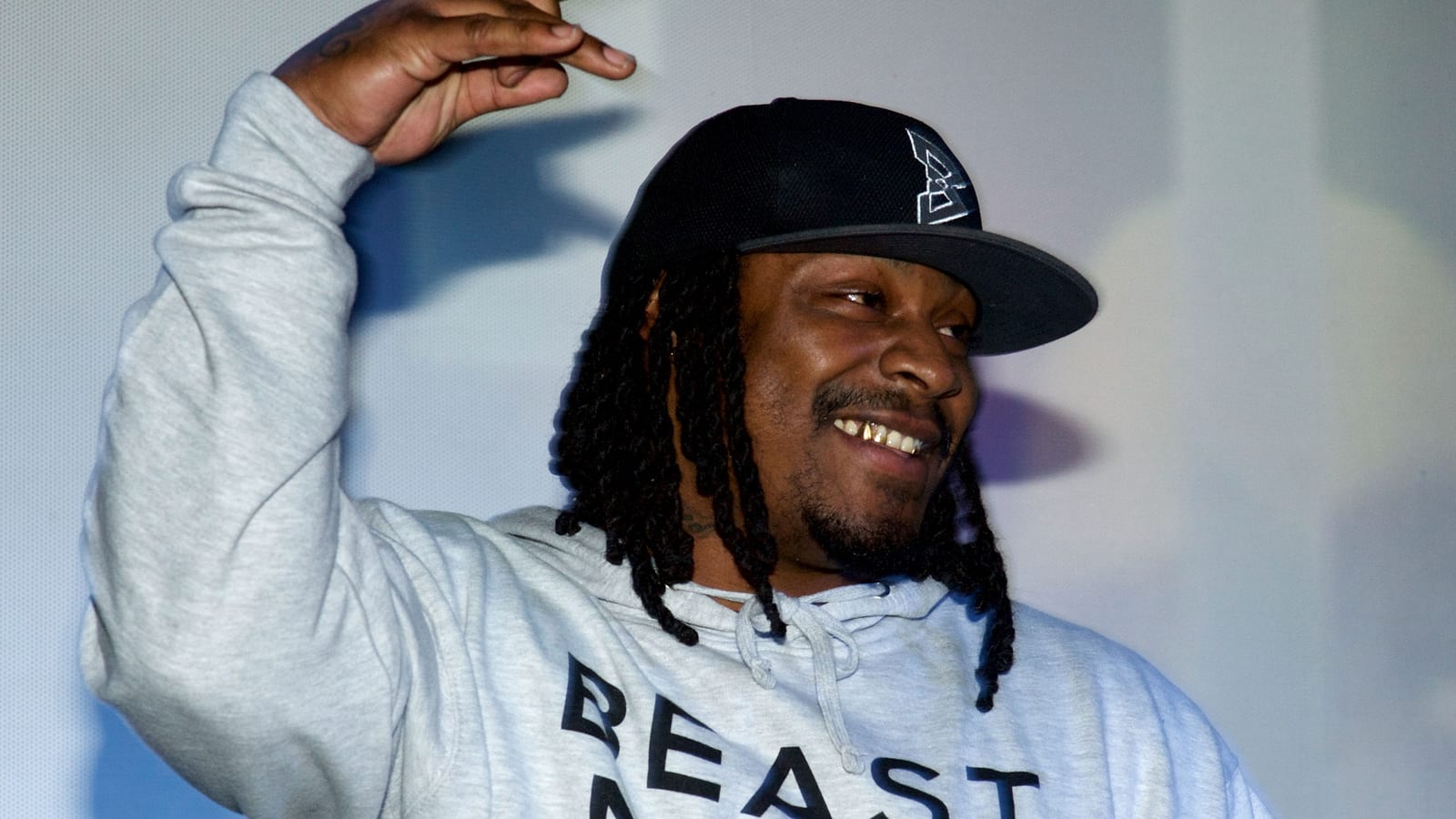 Marshawn Lynch helping teammates with 401K plans