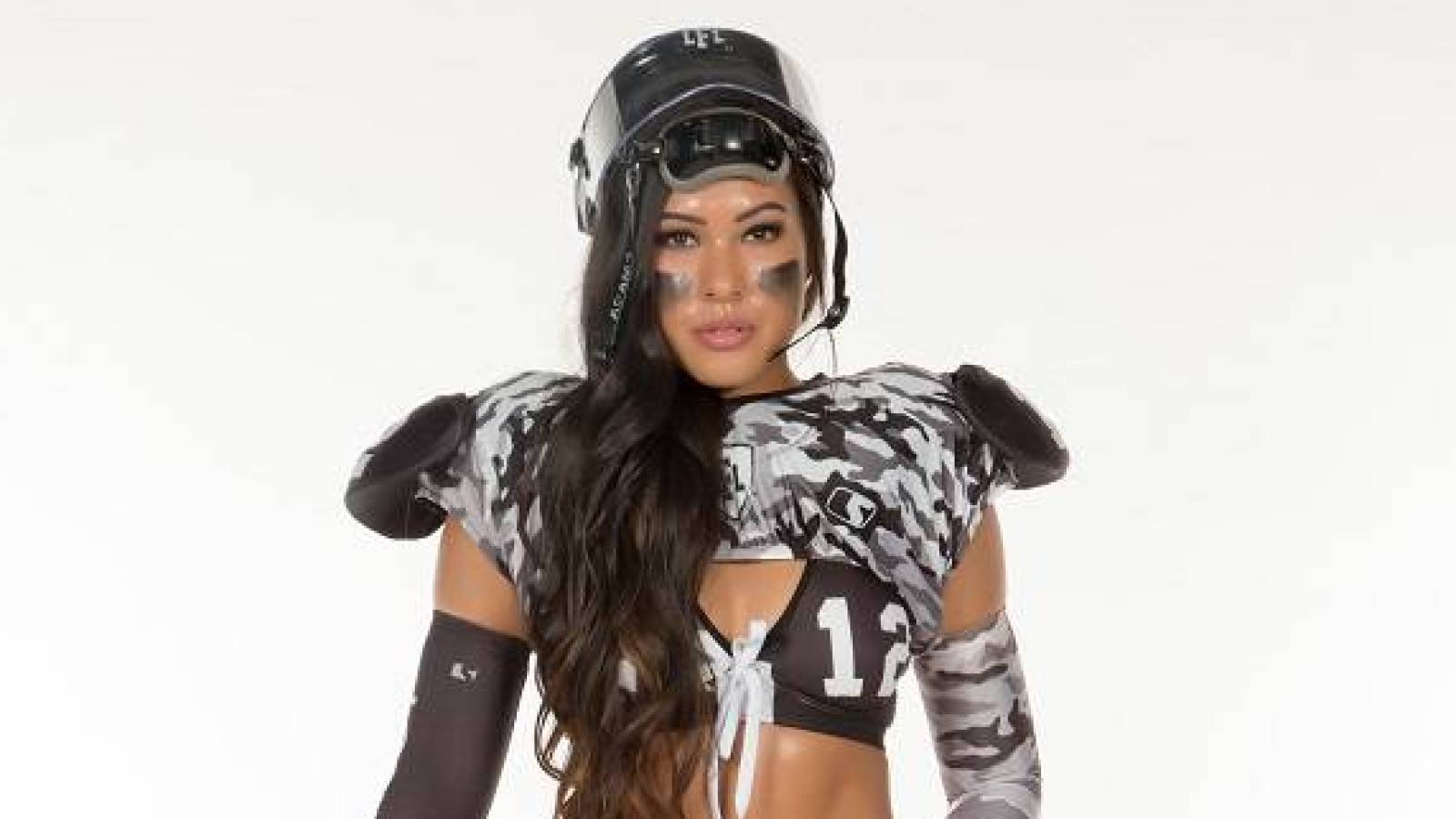 Jerry Rice's daughter trying out for lingerie league team