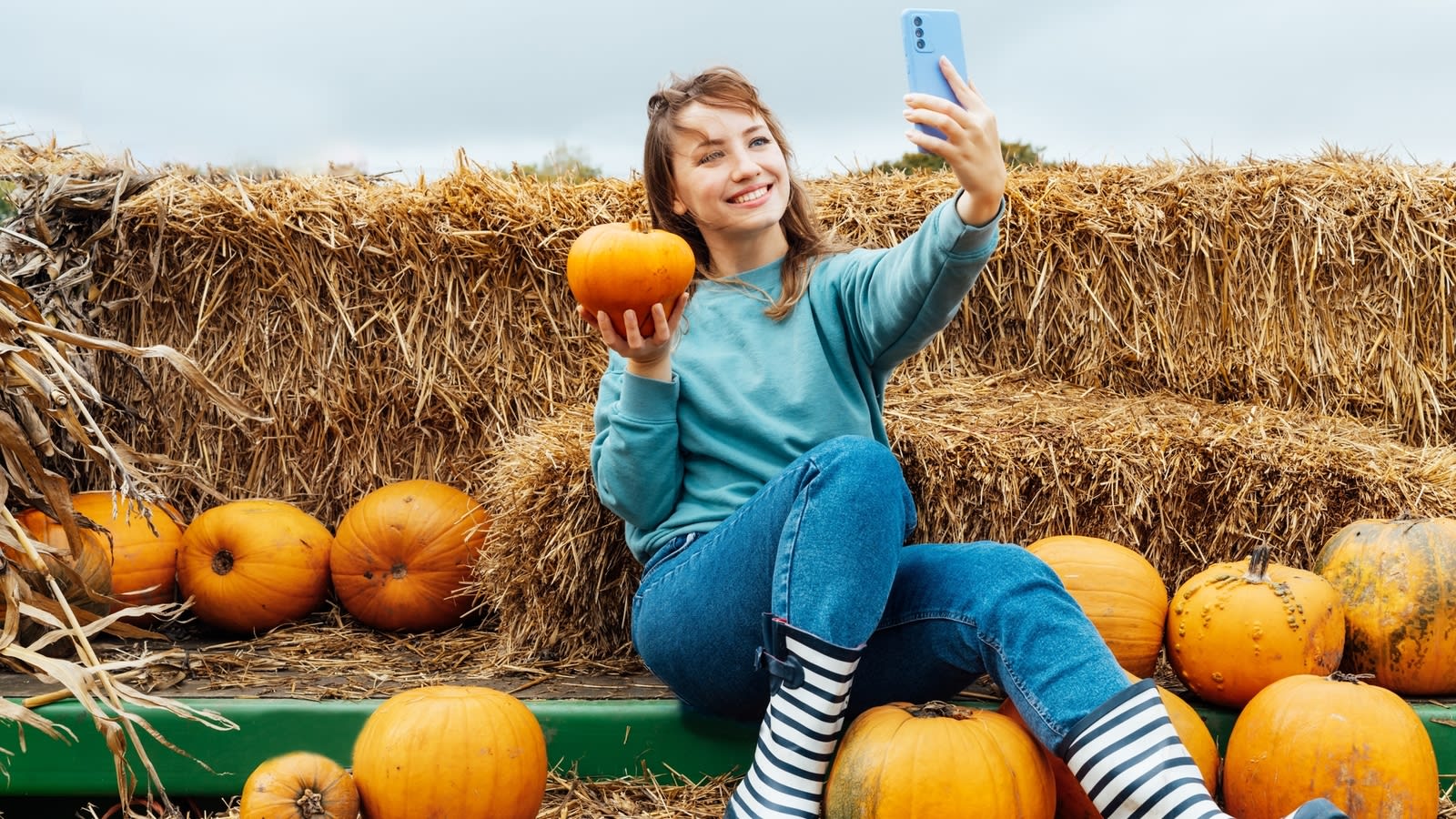 20 super fun fall activities that won't drain your bank account