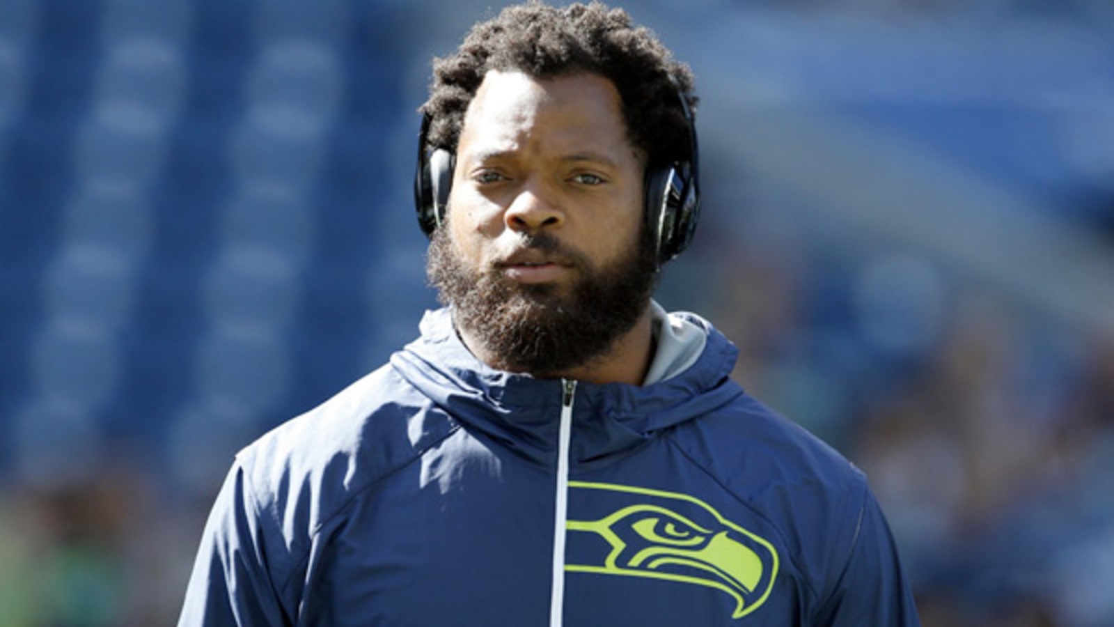 Sports & Politics Intersect: Michael Bennett faces what he protests against 