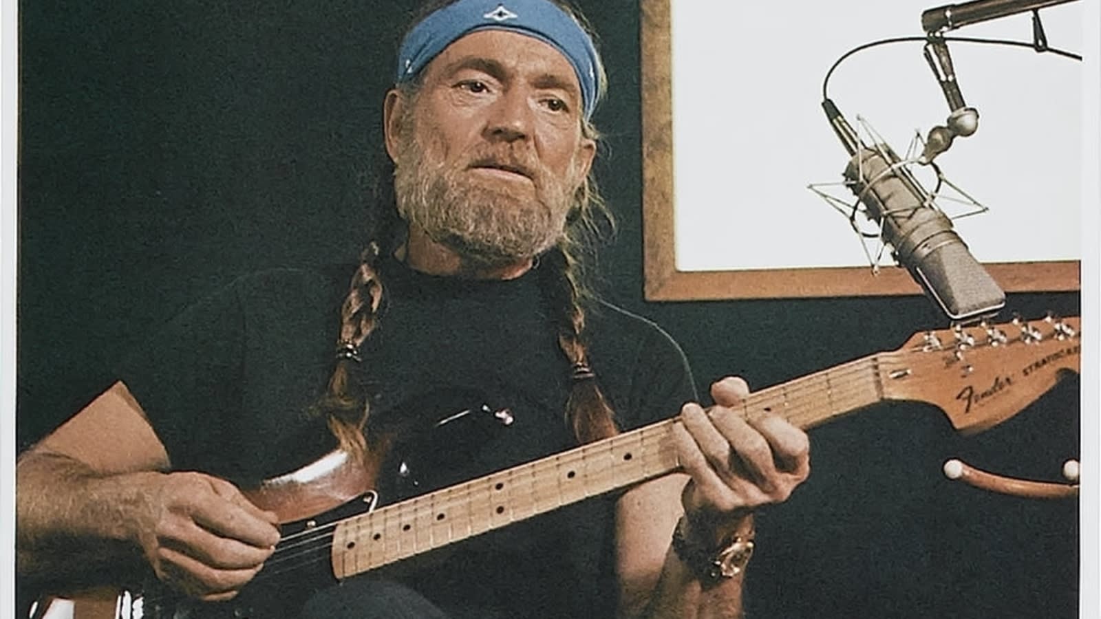 Every country music fan needs to read these 18 books