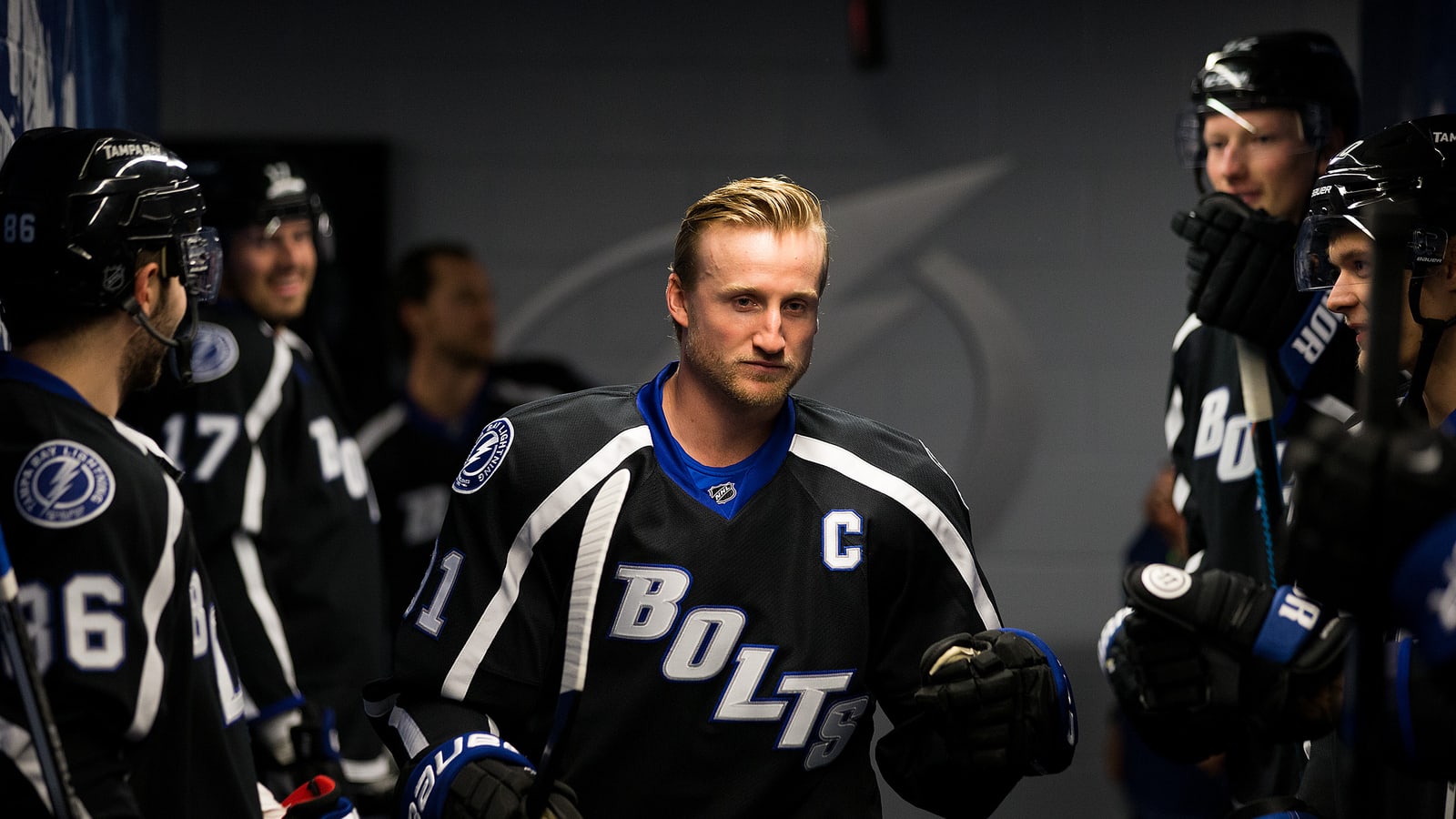 Steven Stamkos sends hockey Twitter into a tizzy