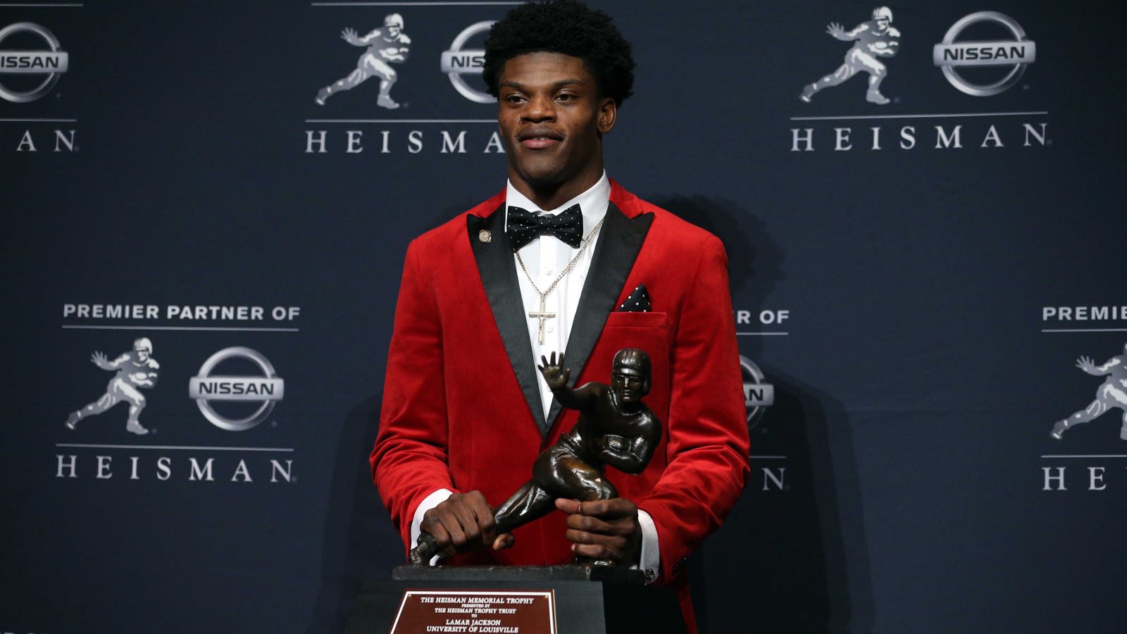 2017 Heisman Trophy favorites