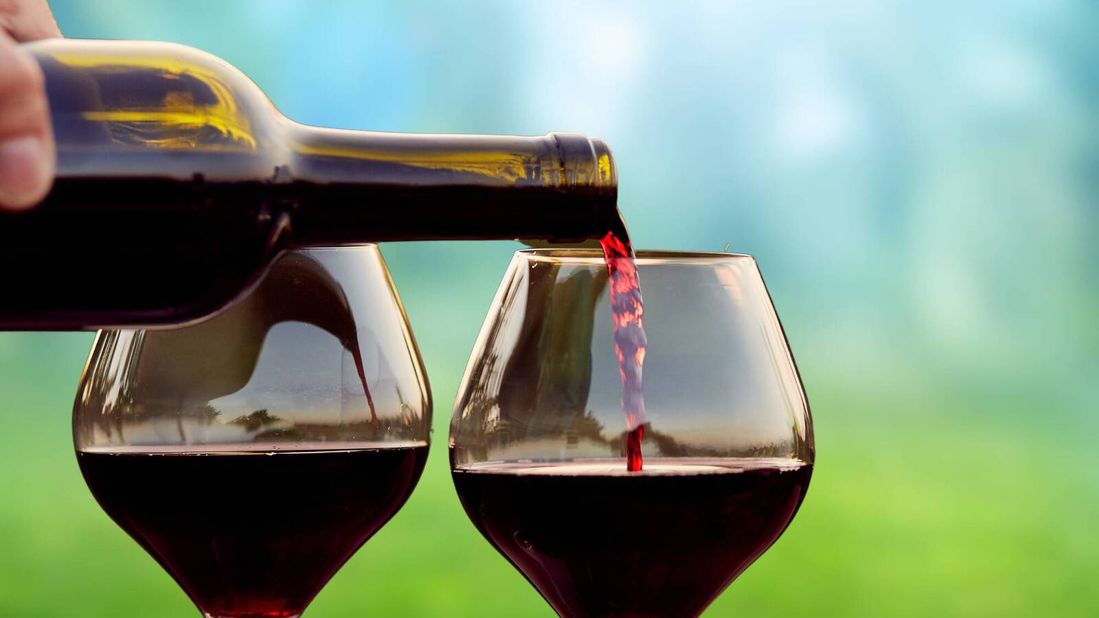 Faux pas: 19 things tourists should never do in France