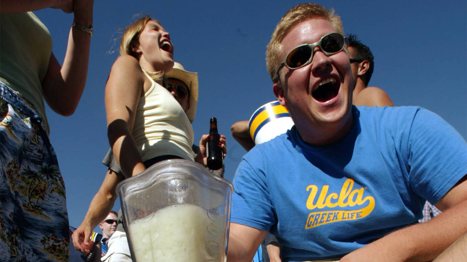 TailGreater: Boozin' with the Bruins at the Rose Bowl