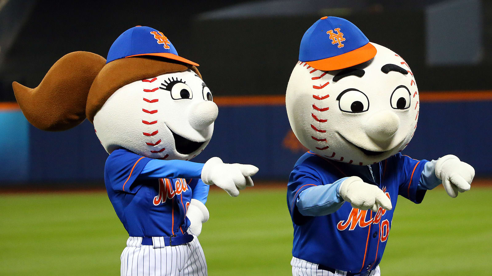 Mr. and Mrs. Met Join MTA Leaders and Fans to Launch Mets …