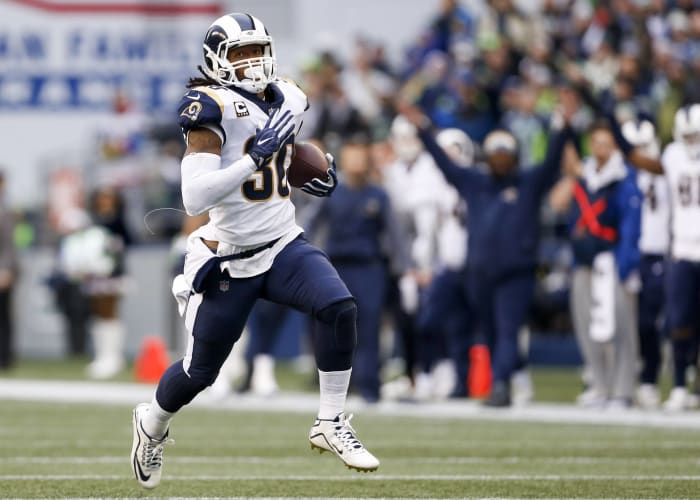 Los Angeles Rams (-6.5) at Tennessee