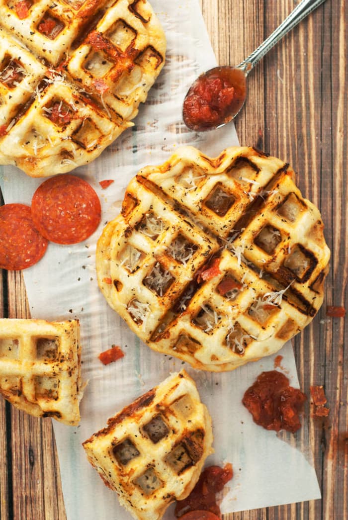 Waffle iron pizza