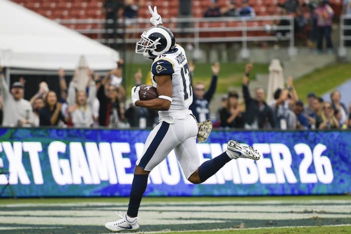 Los Angeles Rams at Minnesota (-2)