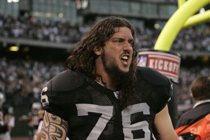 Offensive guard: Robert Gallery