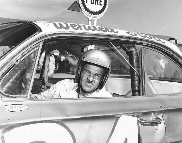1963: First Black Driver to win NASCAR event: Wendell Scott