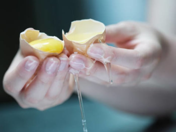 The shell is the best tool to separate eggs