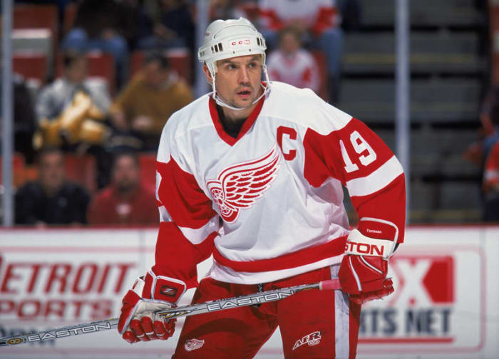 1998: Steve Yzerman