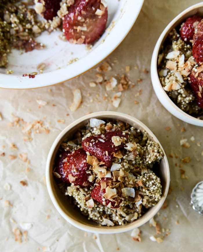 Crunchy Quinoa Baked Oatmeal with Caramelized Strawberries and Toasted Coconut
